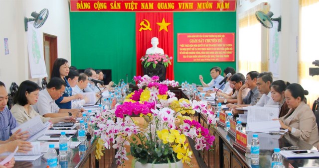 ĐOÀN GIÁM SÁT CỦA ỦY BAN THƯỜNG VỤ QUỐC HỘI LÀM VIỆC VỚI UBND HUYỆN LỘC NINH, BÌNH PHƯỚC